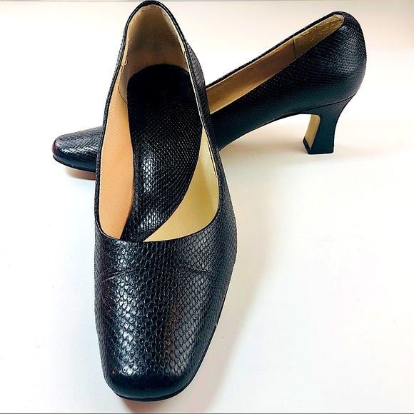 Donna Lawrence Fortune Lizard Heels / Pumps - Picture 10 of 11